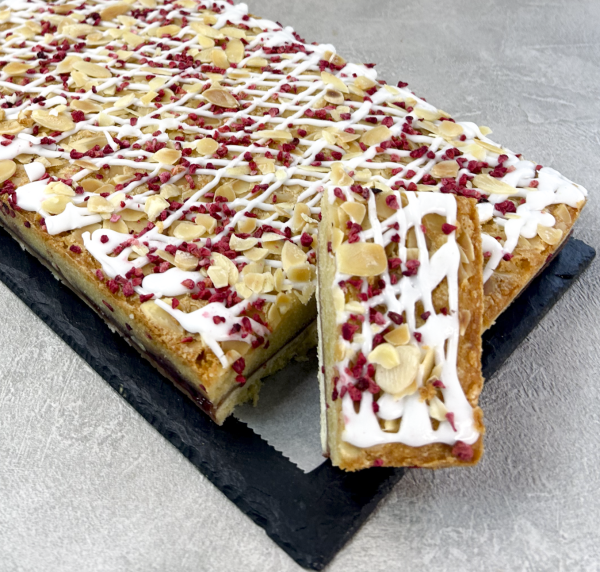 Classic Cherry Bakewell Frangipane Traybake (1kg) Fz